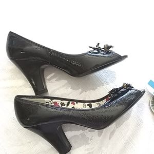 Marc by Marc Jacobs Black Patent Open Toe Pumps Size 9.5